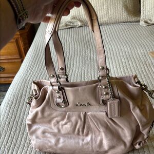 Coach Pink Shoulder Bag with Elegant Design